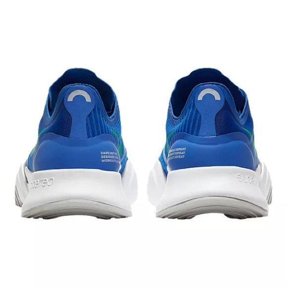 Nike shoes - Picture 3 of 5